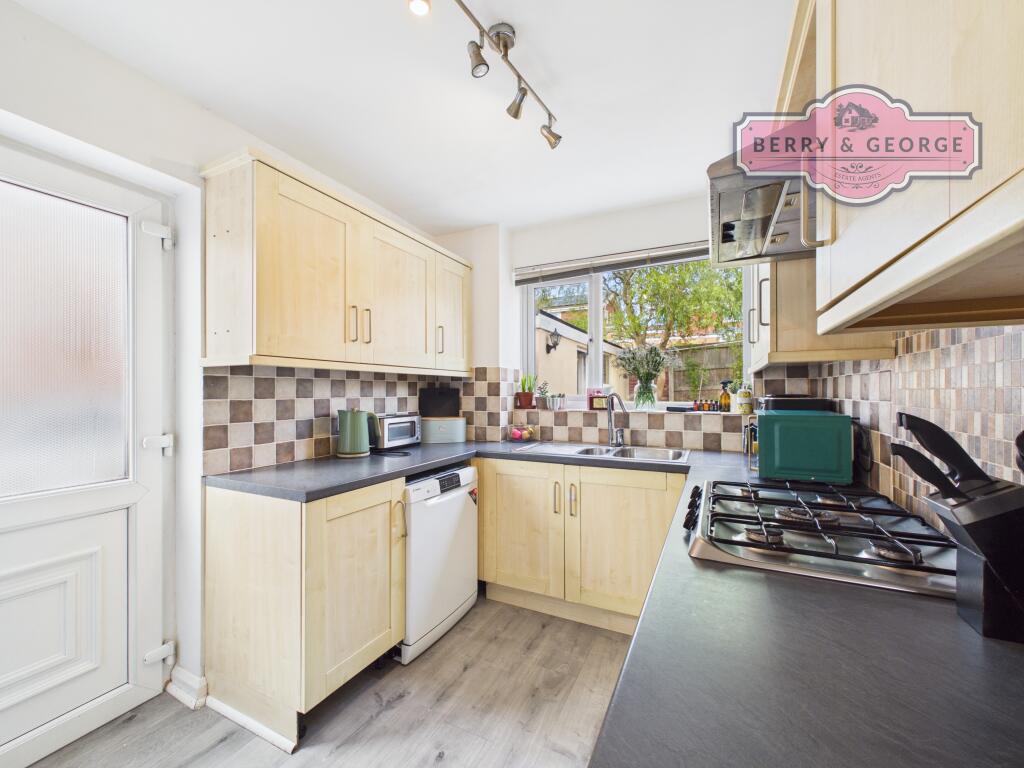 Mountain View Avenue, Mynydd Isa, Flintshire photo 4