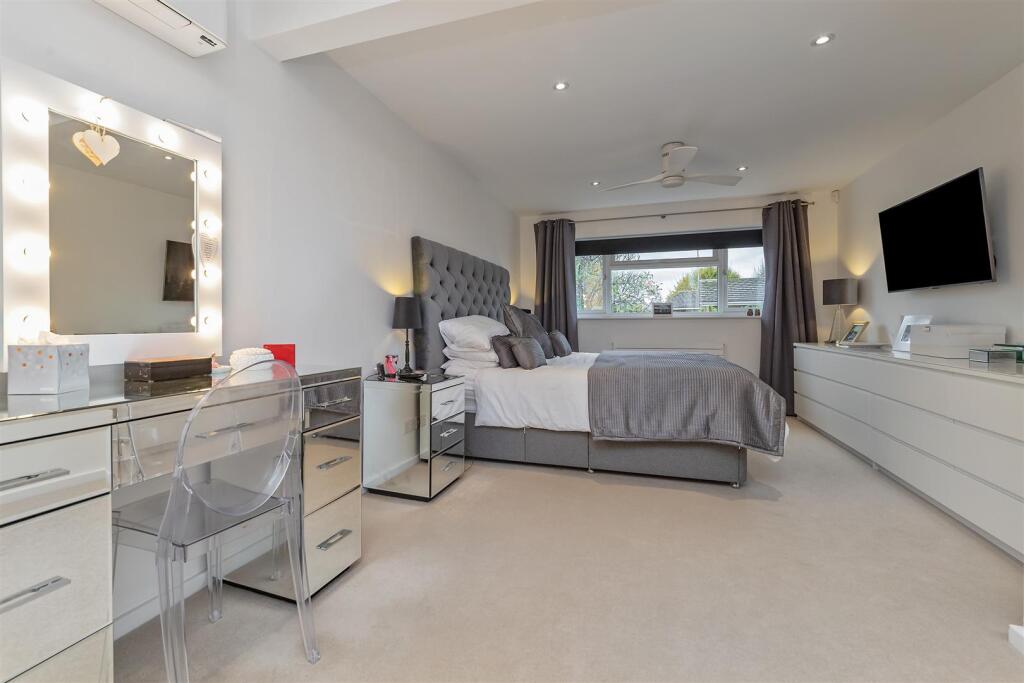 Additional image 18 of Ash Grove, Wheathampstead, St. Albans