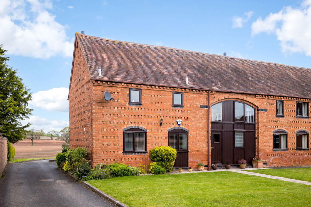 3-bed house on Droitwich - Crutch Lane, £525,000