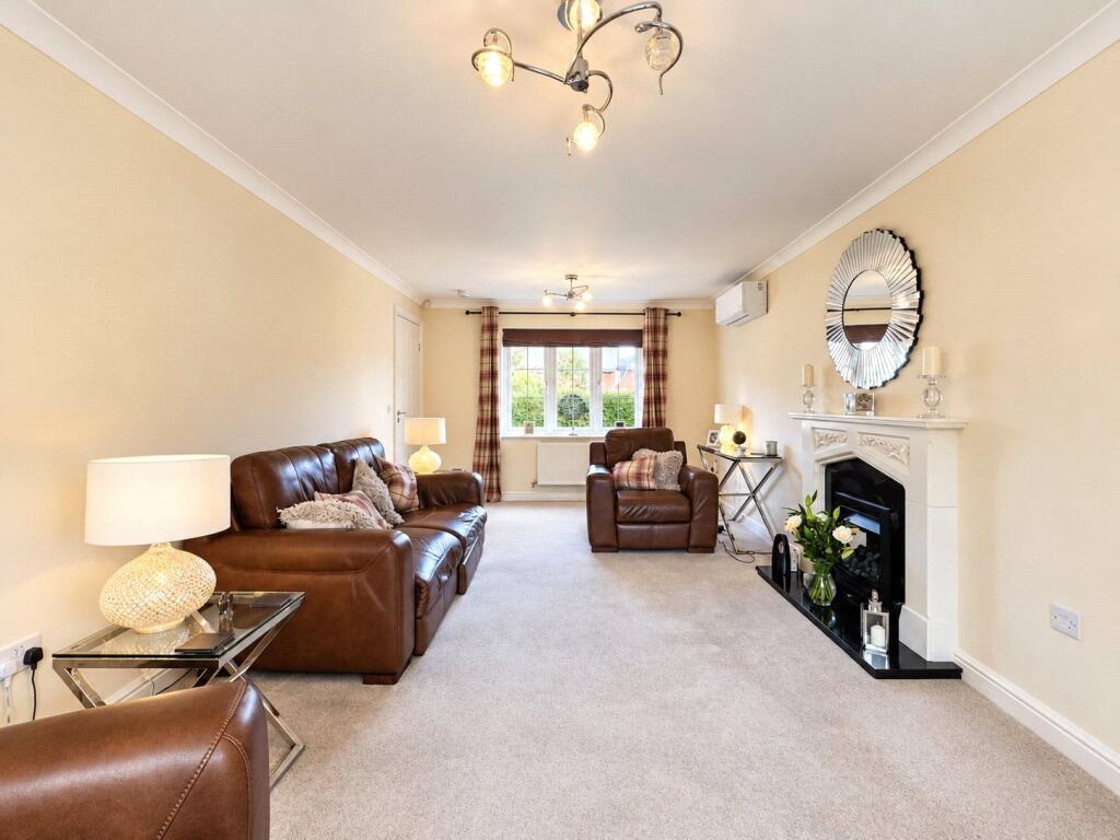 House in Charnwood, Shelthorpe - View 2