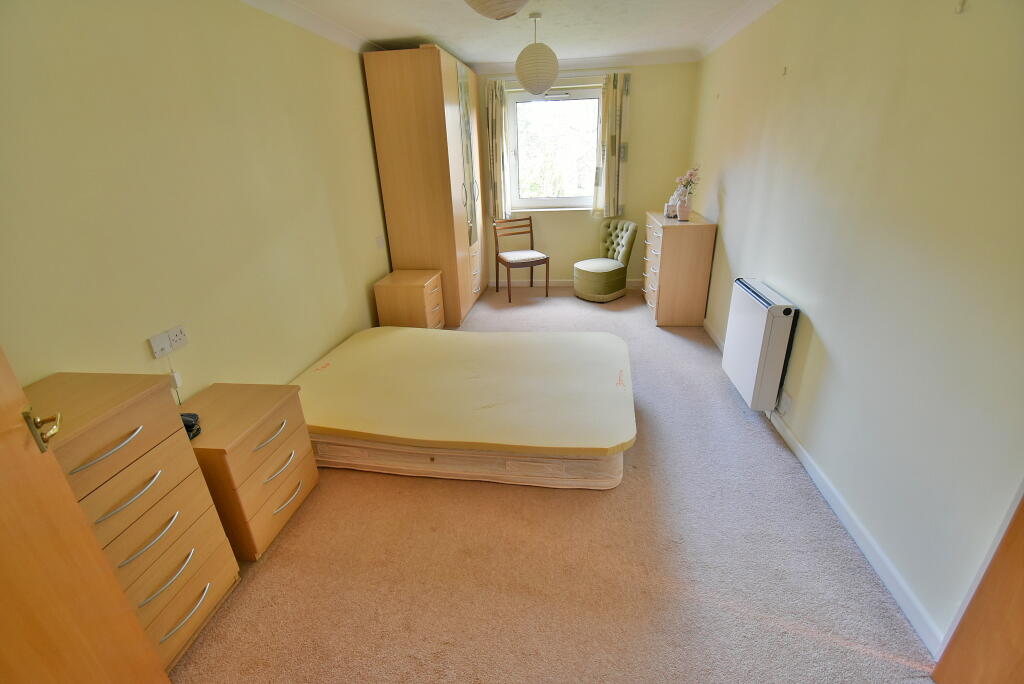 Apartment in West Parley, Dorset - More