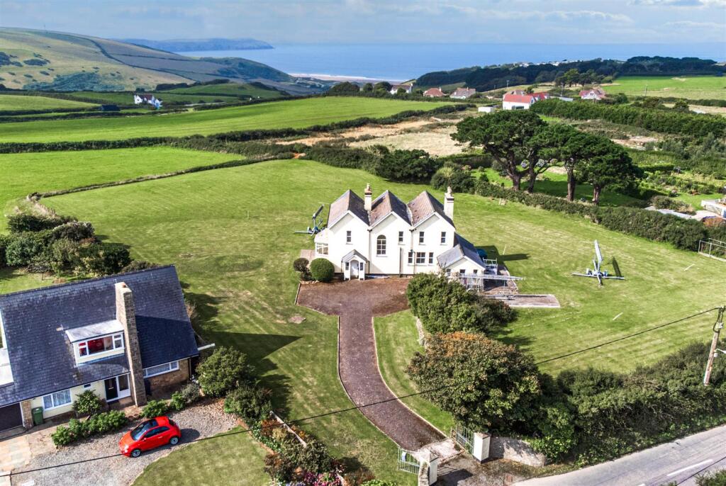 Mortehoe Station Road, Woolacombe photo 2