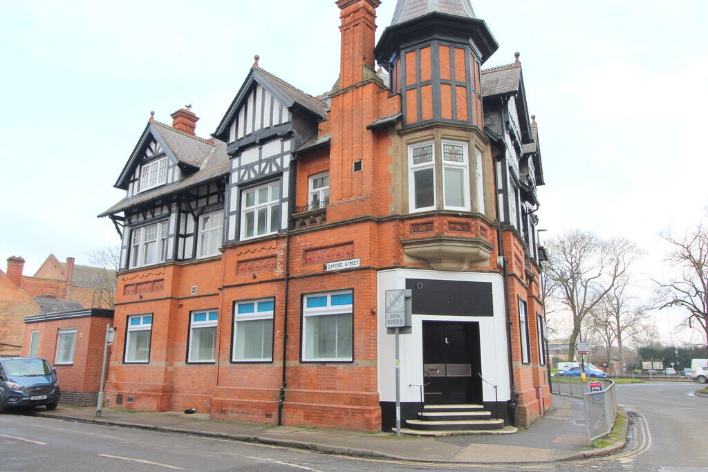 Main image of property: FLAT 3, 1 DERBY ROAD, LONG EATON, NG10 1RE