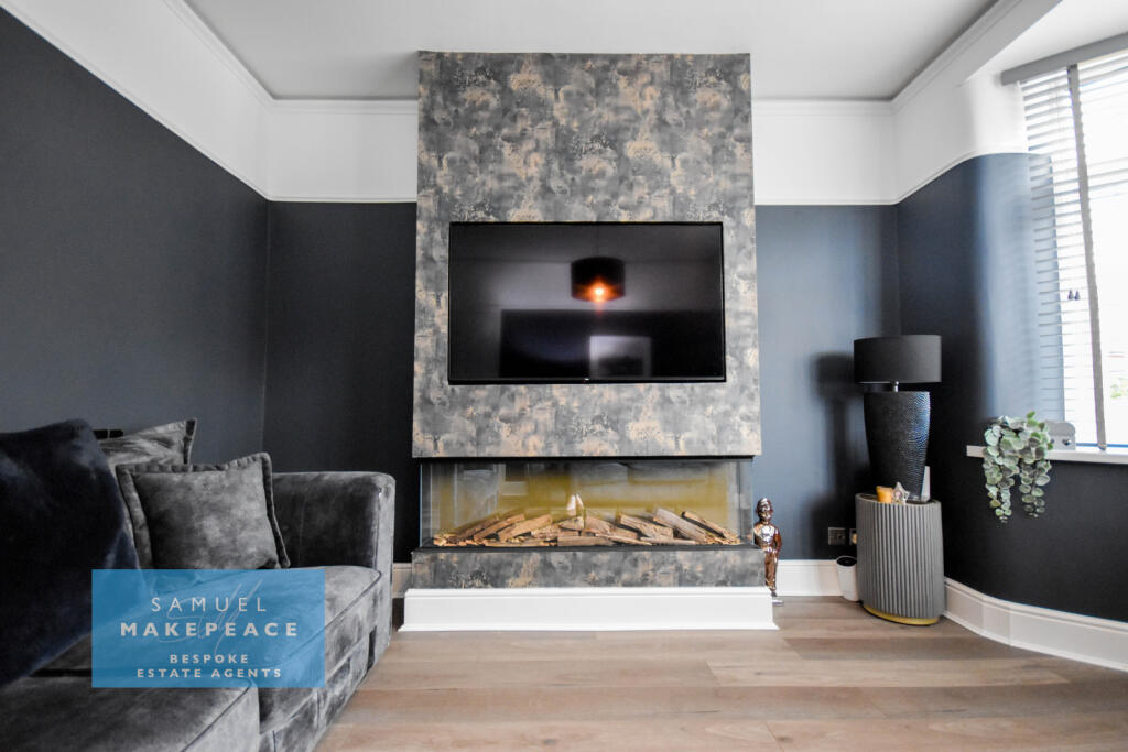 House in Stoke-on-Trent, Packmoor - View 4