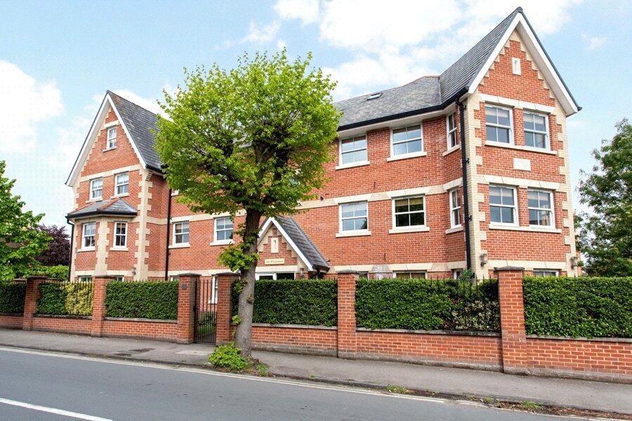 Main image of property: The Wheatsheaf, 2 Hamilton Avenue, Henley-on-Thames, Oxfordshire, RG9