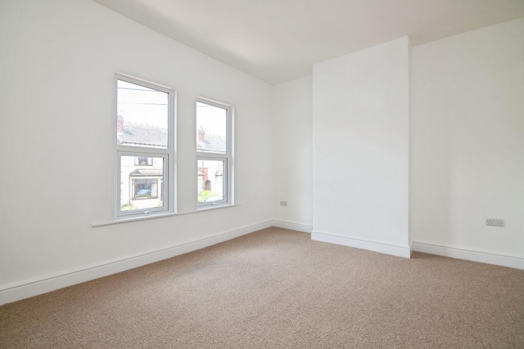 House in Sandwell, West Midlands - View 4