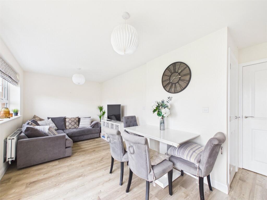 House in Tewkesbury, Innsworth - More