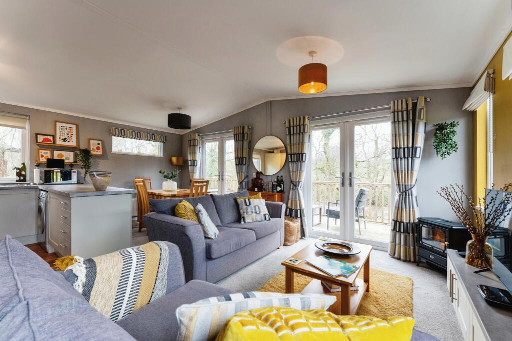 House in Llandrindod Wells - More
