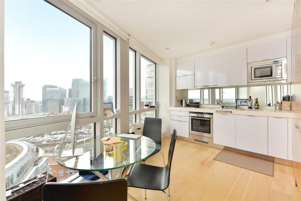 Main image of property: Ontario Tower, 
4 Fairmont Avenue, E14