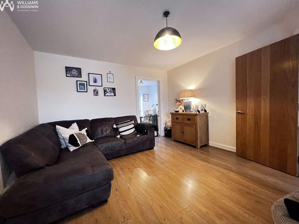 Ger Y Nant, Y Felinheli, Gwynedd, LL56 photo 3