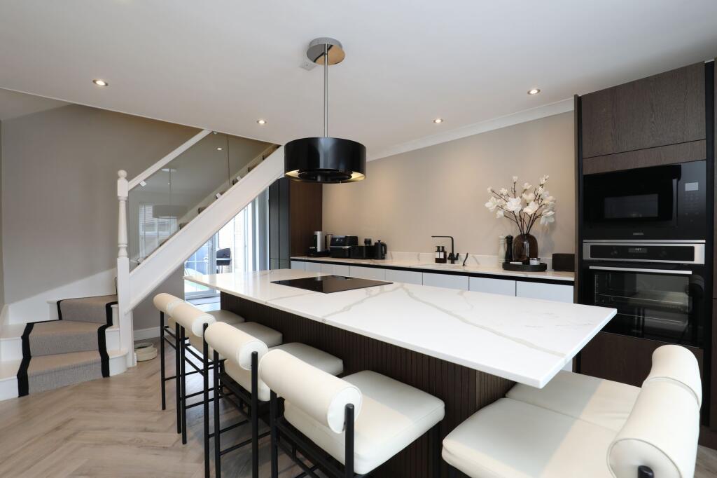 House in Porthcawl, Nottage - View 3