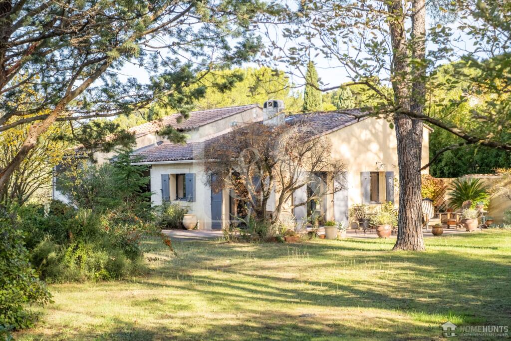 Main image of property: Provence-Alps-Cote d`Azur, Vaucluse, L'isle-sur-la-Sorgue