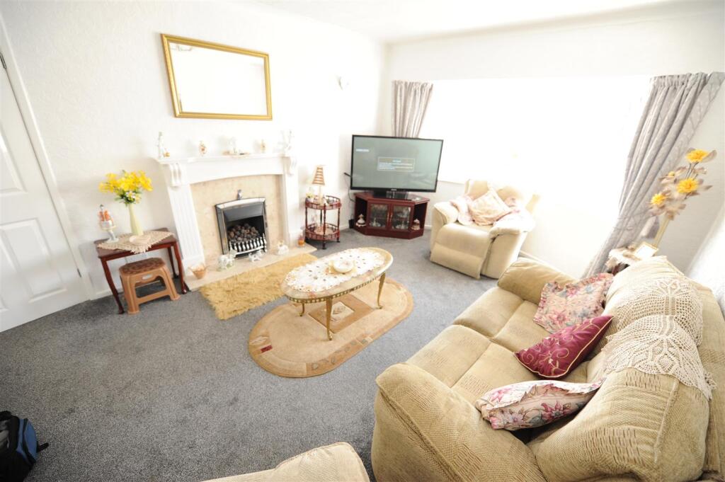 Kings Road, Wrose, Bradford - View 5