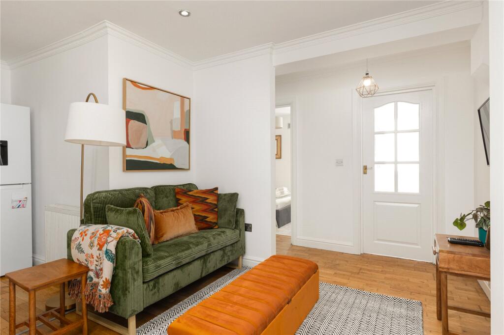 Apartment in London - More