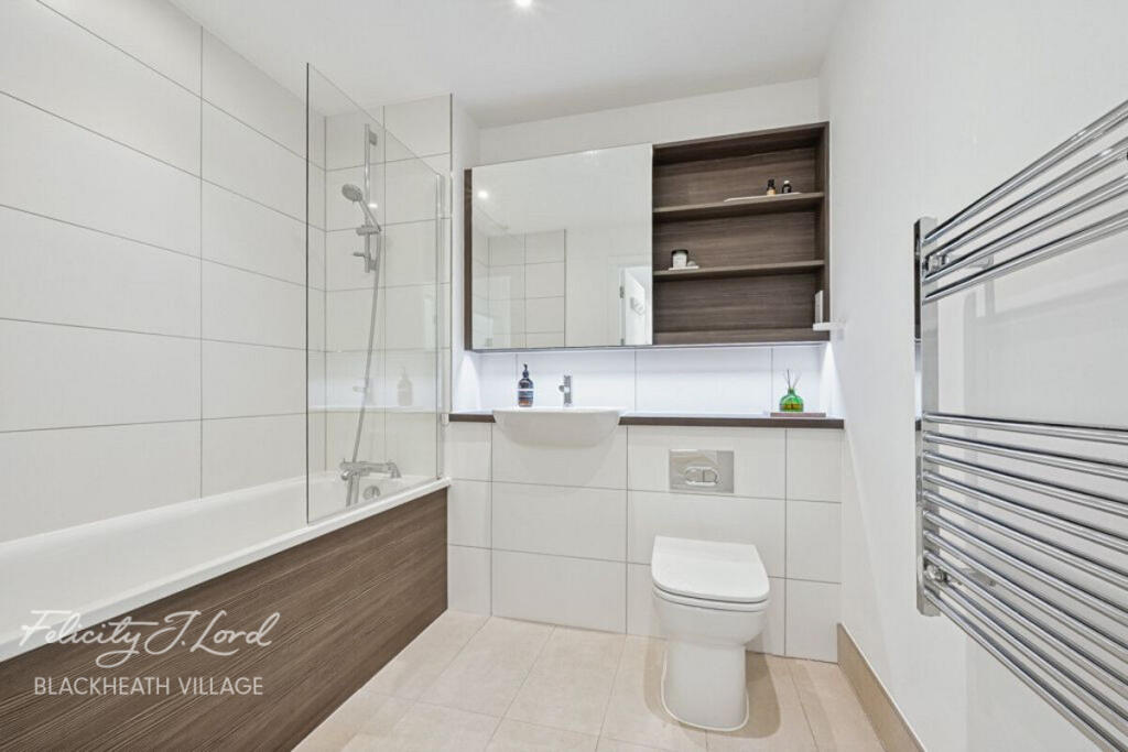 Apartment in London, Kidbrooke Village, Kidbrooke - More