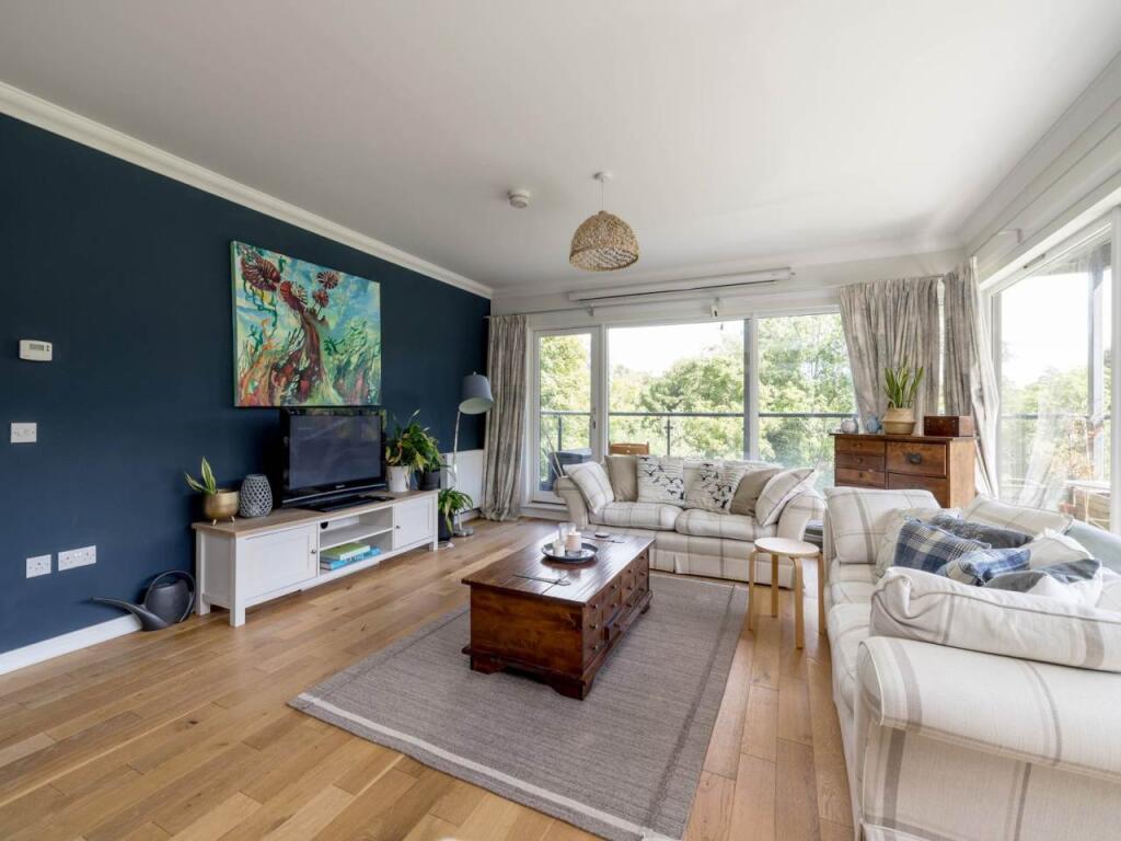 Apartment in Edinburgh - View 5