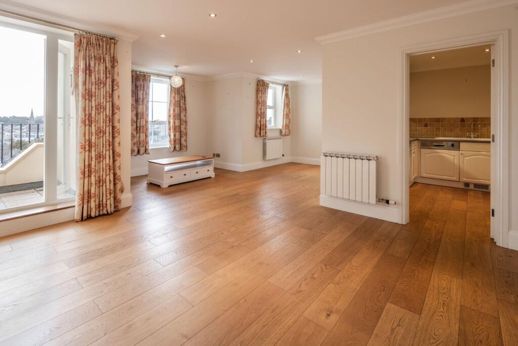 Apartment in St Helier, Vingtaine du Rouge Bouillon - View 5