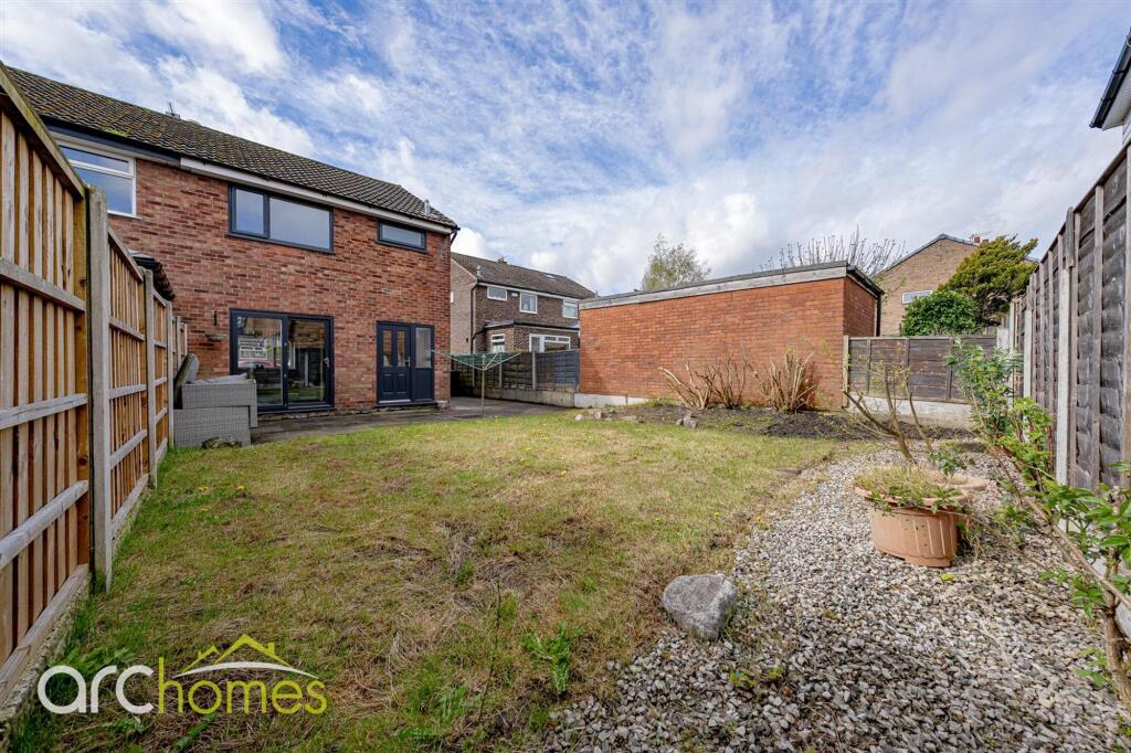 Taylor Road, Hindley Green, WN2 photo 4