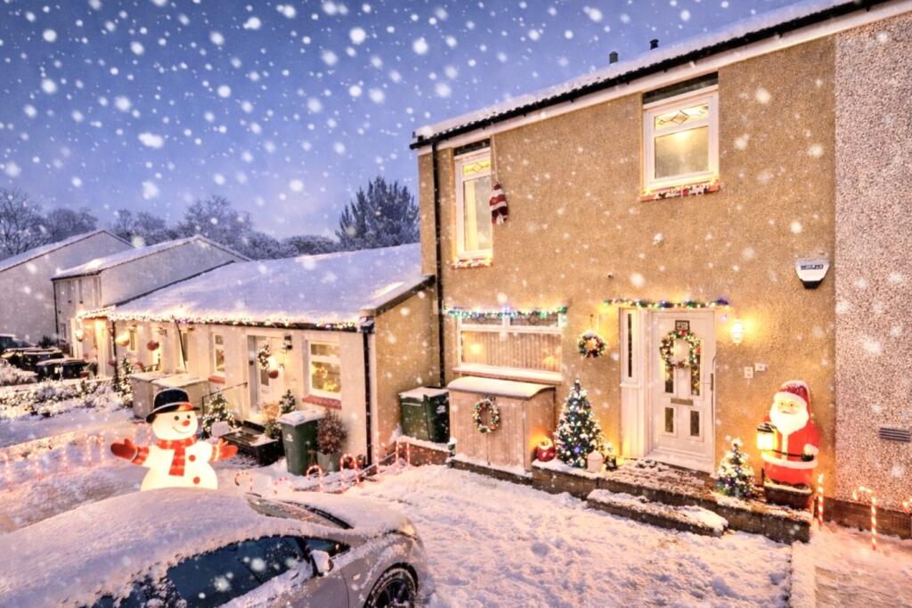 Main image of property: 49 Mains Wood, Erskine