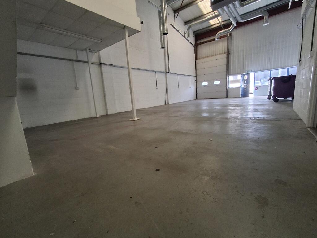 Photo 18