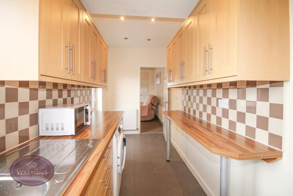 House in Broxtowe, Eastwood - More