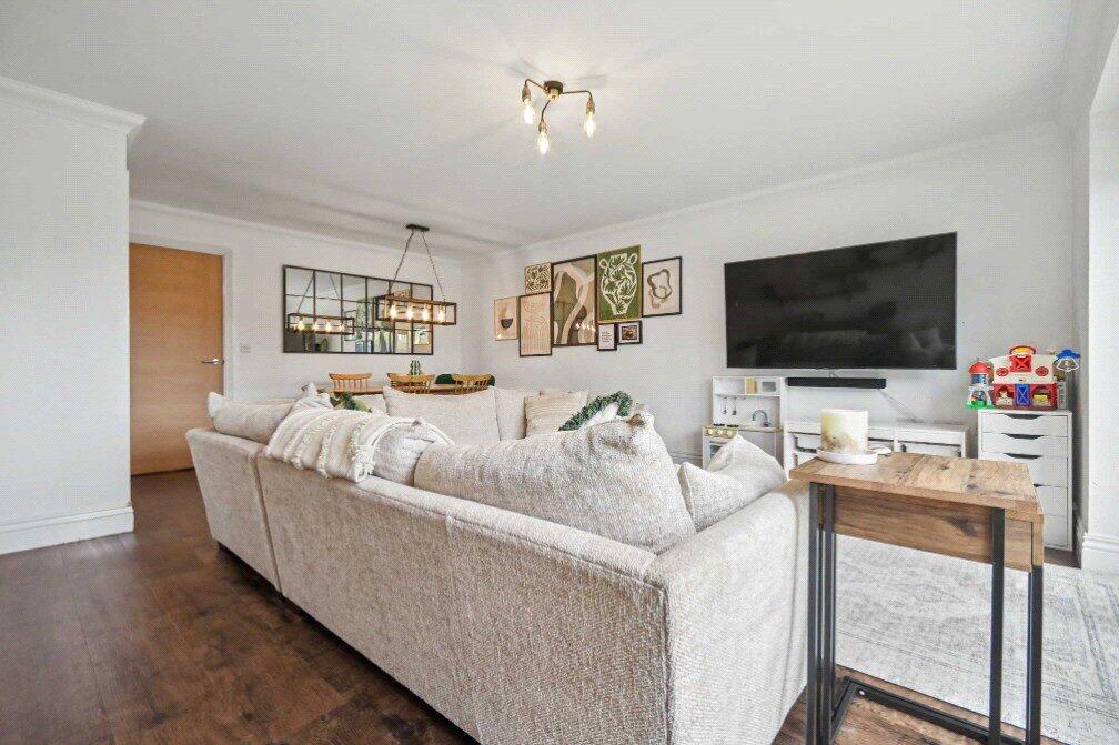 House in Waverley, Farnham - View 5
