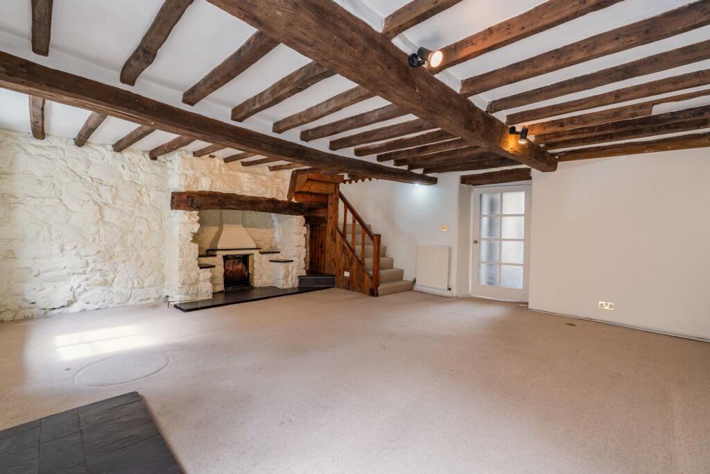 House in Beaumaris - View 4