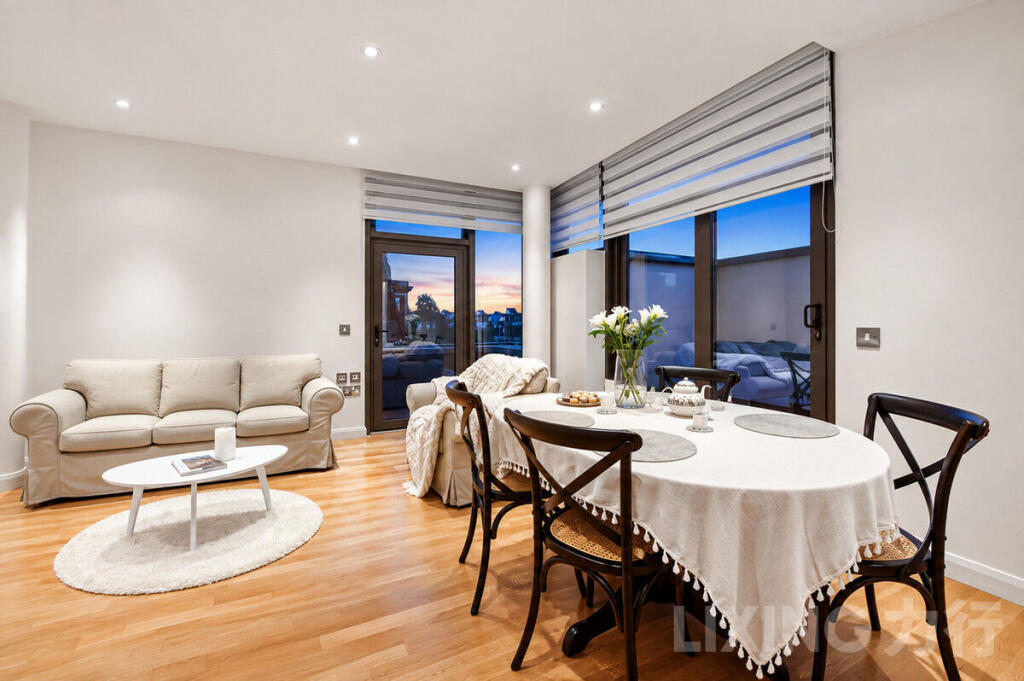 Apartment in London - View 2