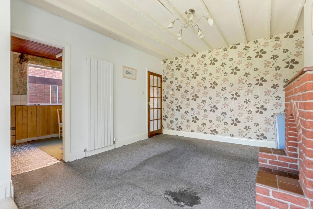 House in Nottingham, Long Eaton - More
