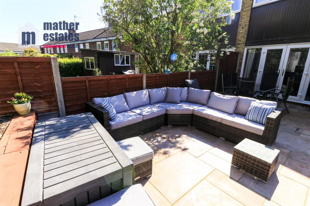 Additional image 34 of Lark Rise, Birds & Trees Area, Hatfield