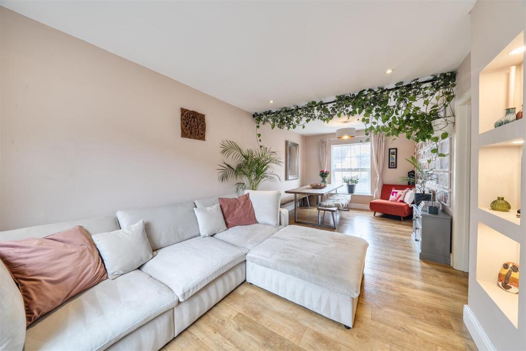 Apartment in Oxford - View 2