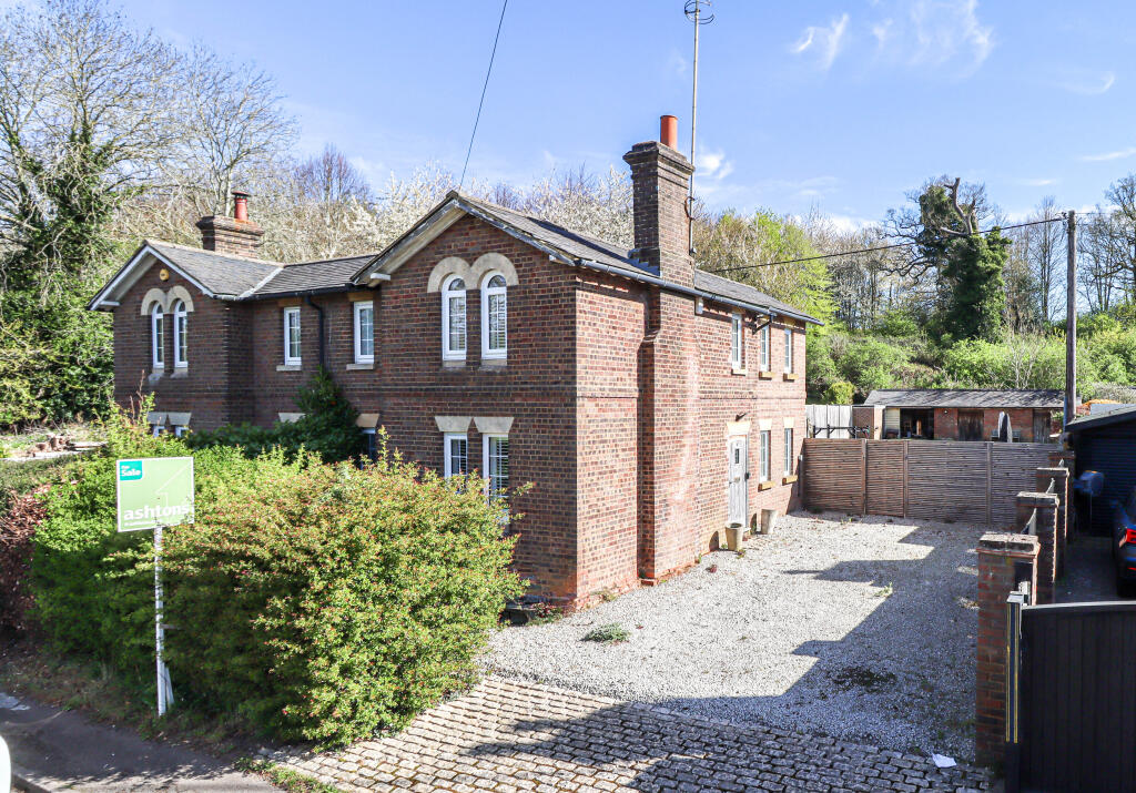 Main image of property: London Road, Luton, LU1