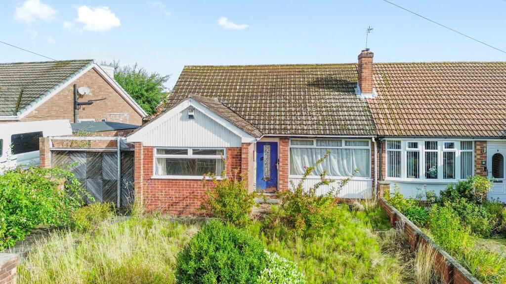 Main image of property: Abbots Hall Avenue, Clock Face, WA9