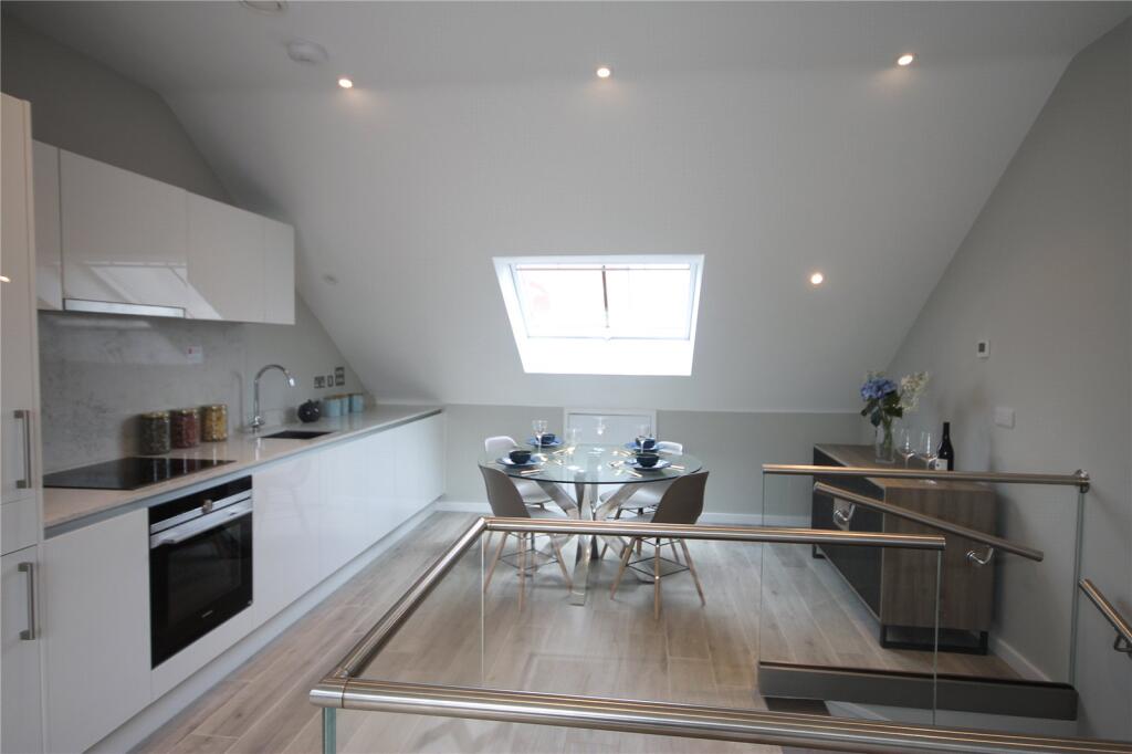Apartment in Cambridge - View 3