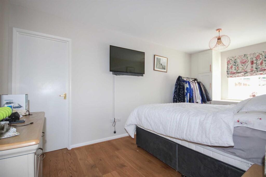 Apartment in Cambridge - View 4