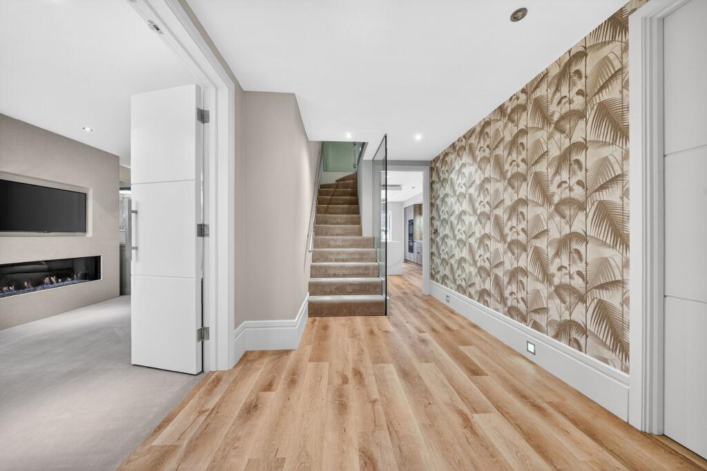 House in London - More
