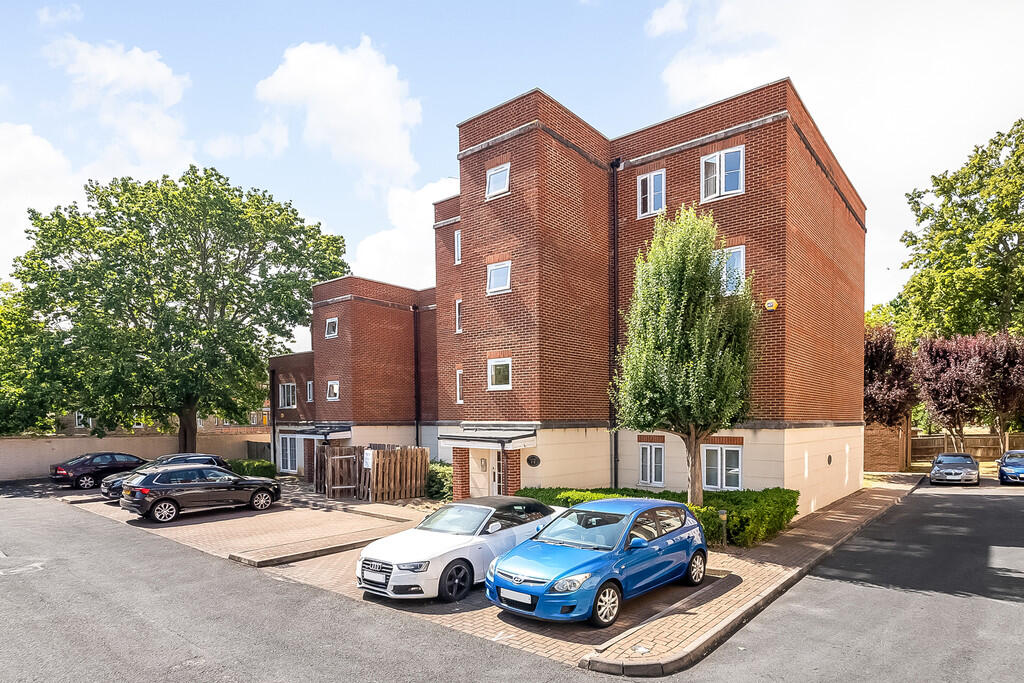 Main image of property: Dukes Court, Lordship Lane, SE22