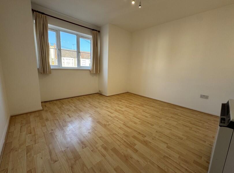 Main image of property: LONG LANE, FINCHLEY, N3