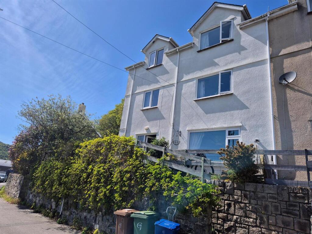 Main image of property: Lleifior, Tremadog