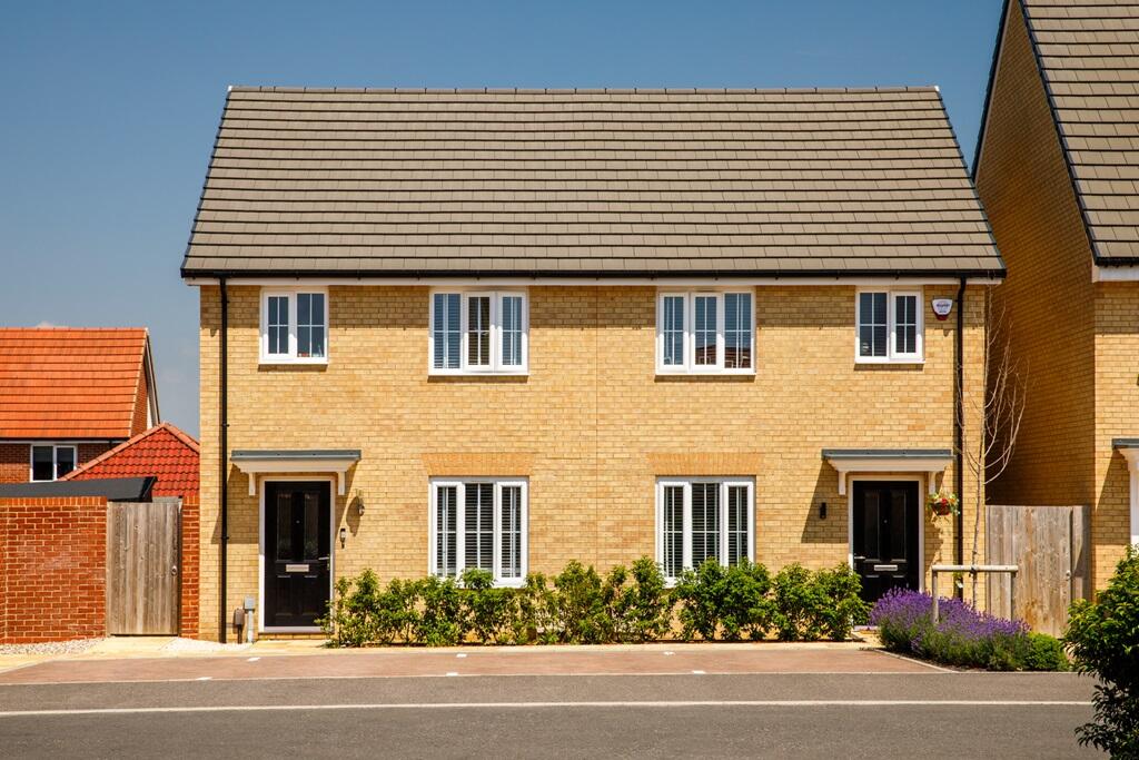 Main image of property: Poplar Lane, Ipswich, Suffolk, IP8 3FF