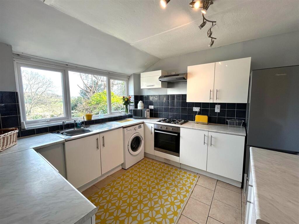 House in Charmouth - View 2