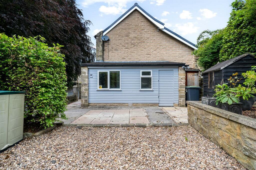 Smedley Street East, Matlock photo 3