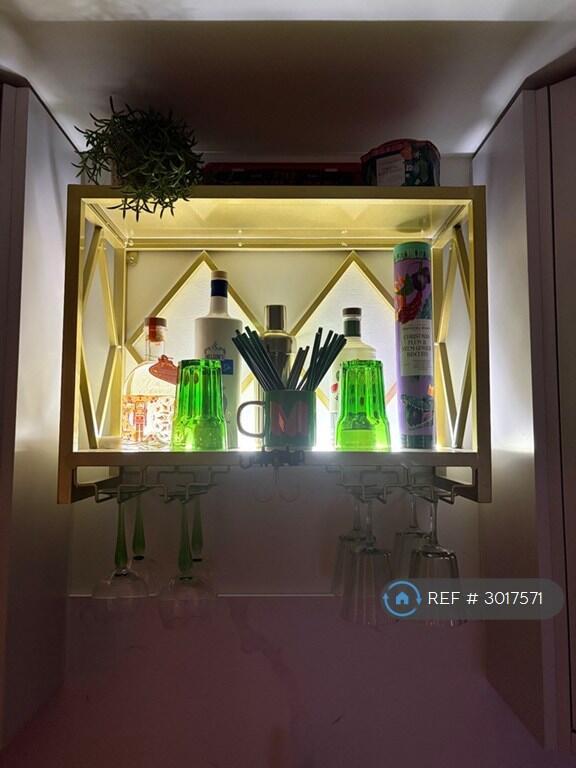Apartment in Cardiff - More