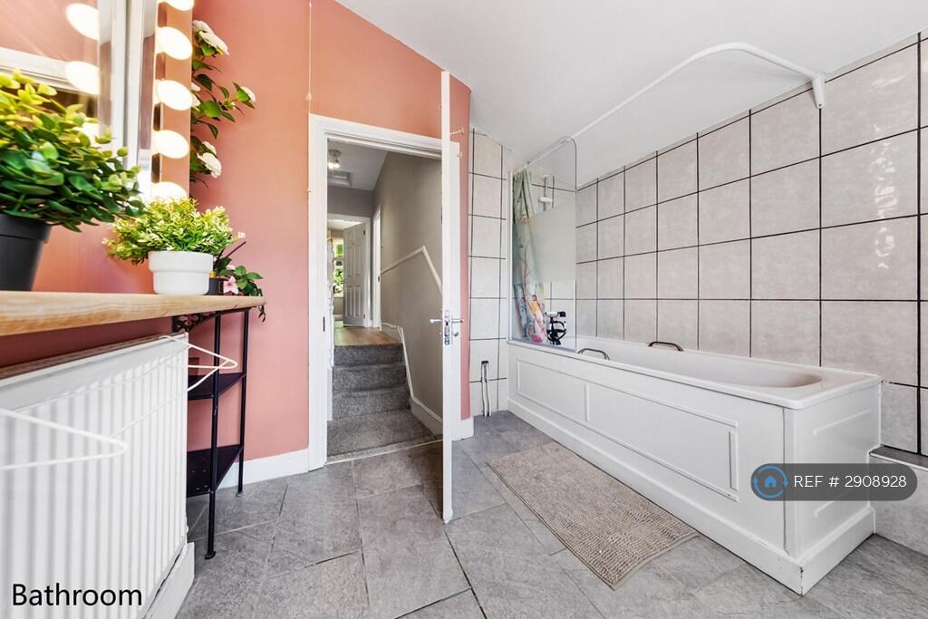 1 bedroom house share for rent