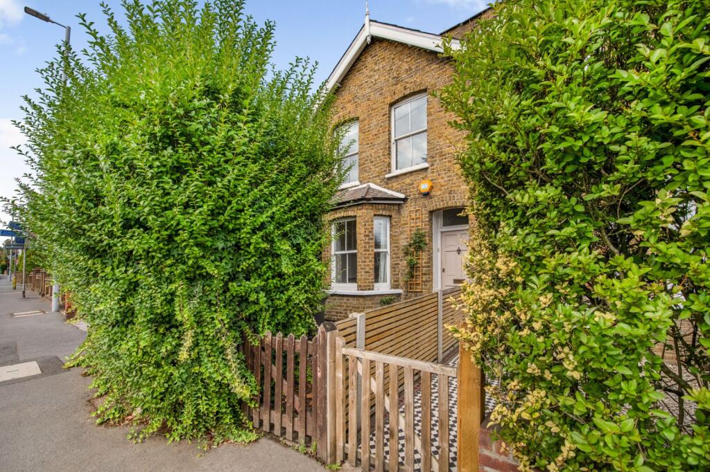 Main image of property: Beverley Cottages,
Putney Vale, SW15