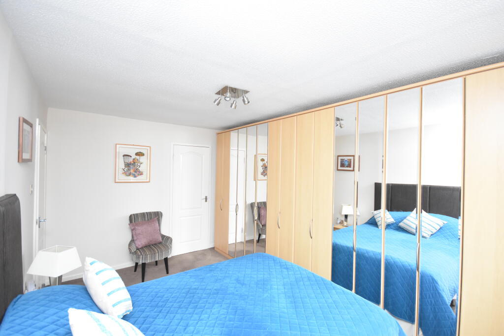 132 Goremire Road, Carluke ML8 4PF photo 4