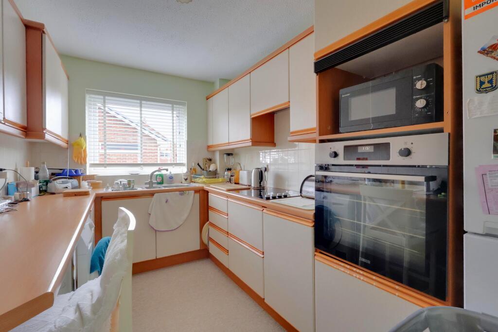 Norfolk House, Oaklands Road, Havant photo 3