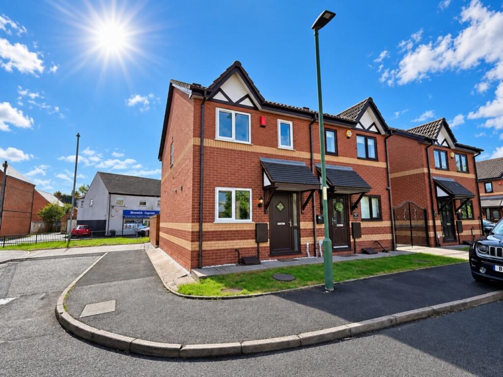 Main image of property: Little Clothier Street, Willenhall, WV13