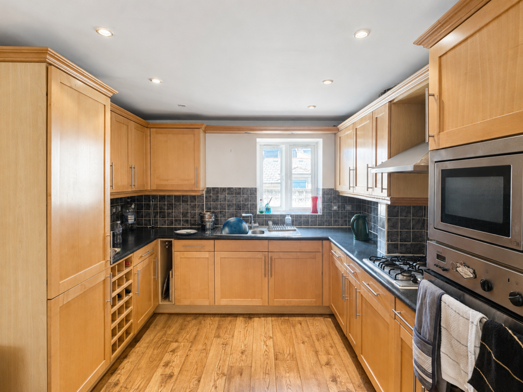 Apartment in London - View 5