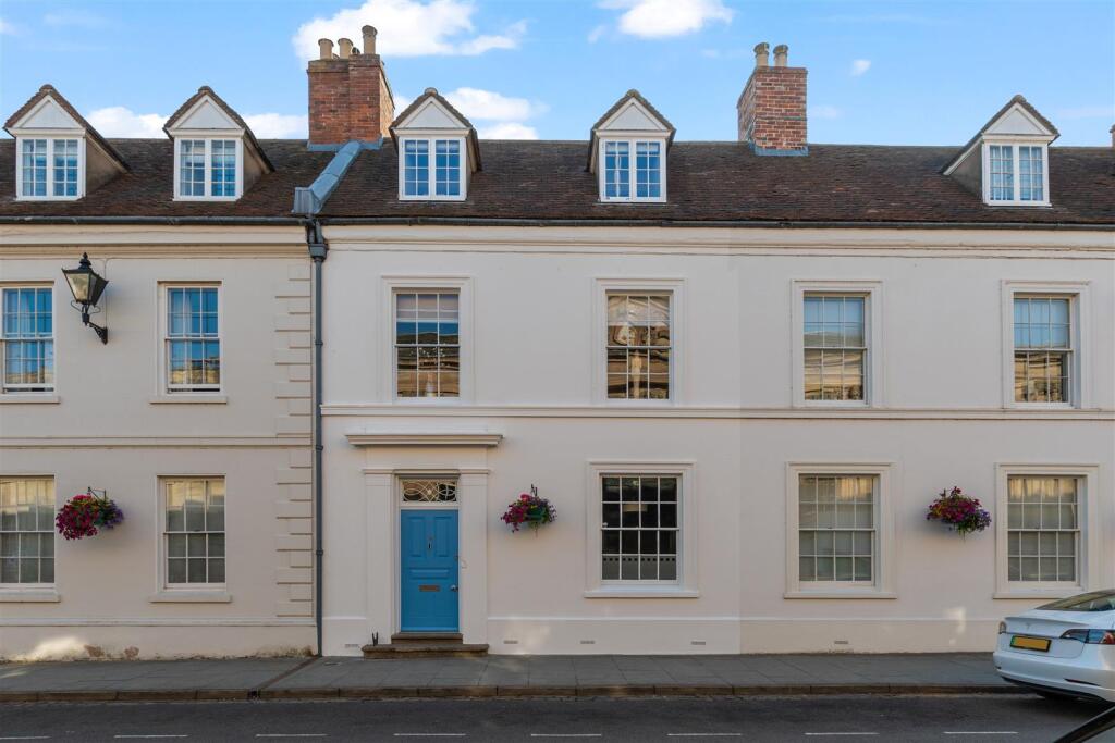 Main image of property: Northgate Street, Warwick, CV34